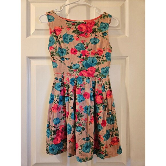 Size Small Floral Dress - Picture 1 of 6
